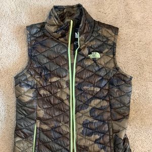 NorthFace Camo vest